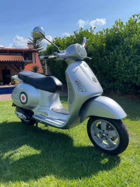 Vespa GTS 200GT