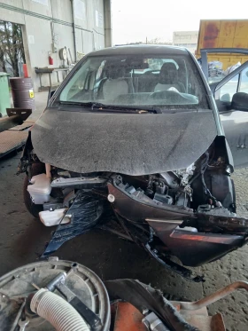 Toyota Yaris 1.5 HIBRID - Car24.bg Toyota Yaris 1.5 HIBRID