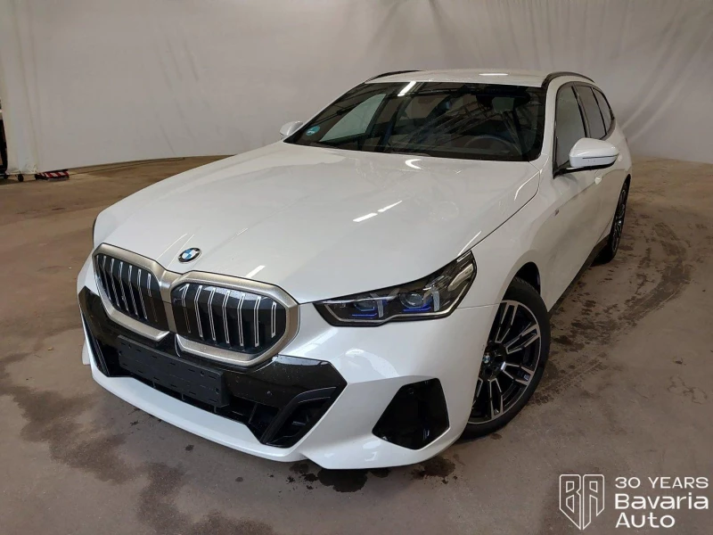 BMW 520 d xDrive Touring M Sport Paket Steptronic - 117200 лв. / 59923.41 € - 18201491 1 | Car24.bg BMW 520 d xDrive Touring M Sport Paket Steptronic - 117200 лв. / 59923.41 € - 18201491 1