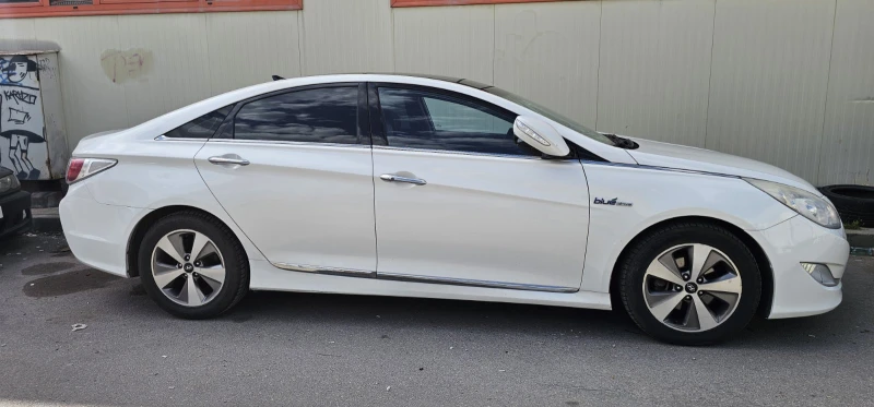 Hyundai Sonata YF - 8600 € / 16820.14 лв. - 32703650 1 | Car24.bg Hyundai Sonata YF - 8600 € / 16820.14 лв. - 32703650 1
