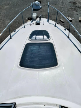 Моторна яхта Sea Ray Sundancer 280 | Auto.bg — изображение 7 Моторна яхта Sea Ray Sundancer 280 | Auto.bg — изображение 7