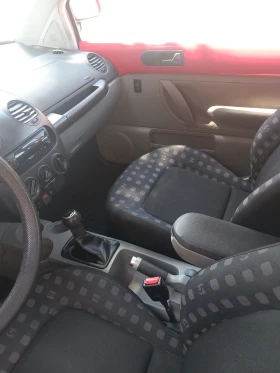 VW New beetle - 2000 € / 3911.66 лв. - 15918752 5 | Car24.bg VW New beetle - 2000 € / 3911.66 лв. - 15918752 5