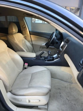 Lexus IS 220d - 3950 € / 7725.53 лв. - 32233313 14 | Car24.bg Lexus IS 220d - 3950 € / 7725.53 лв. - 32233313 14