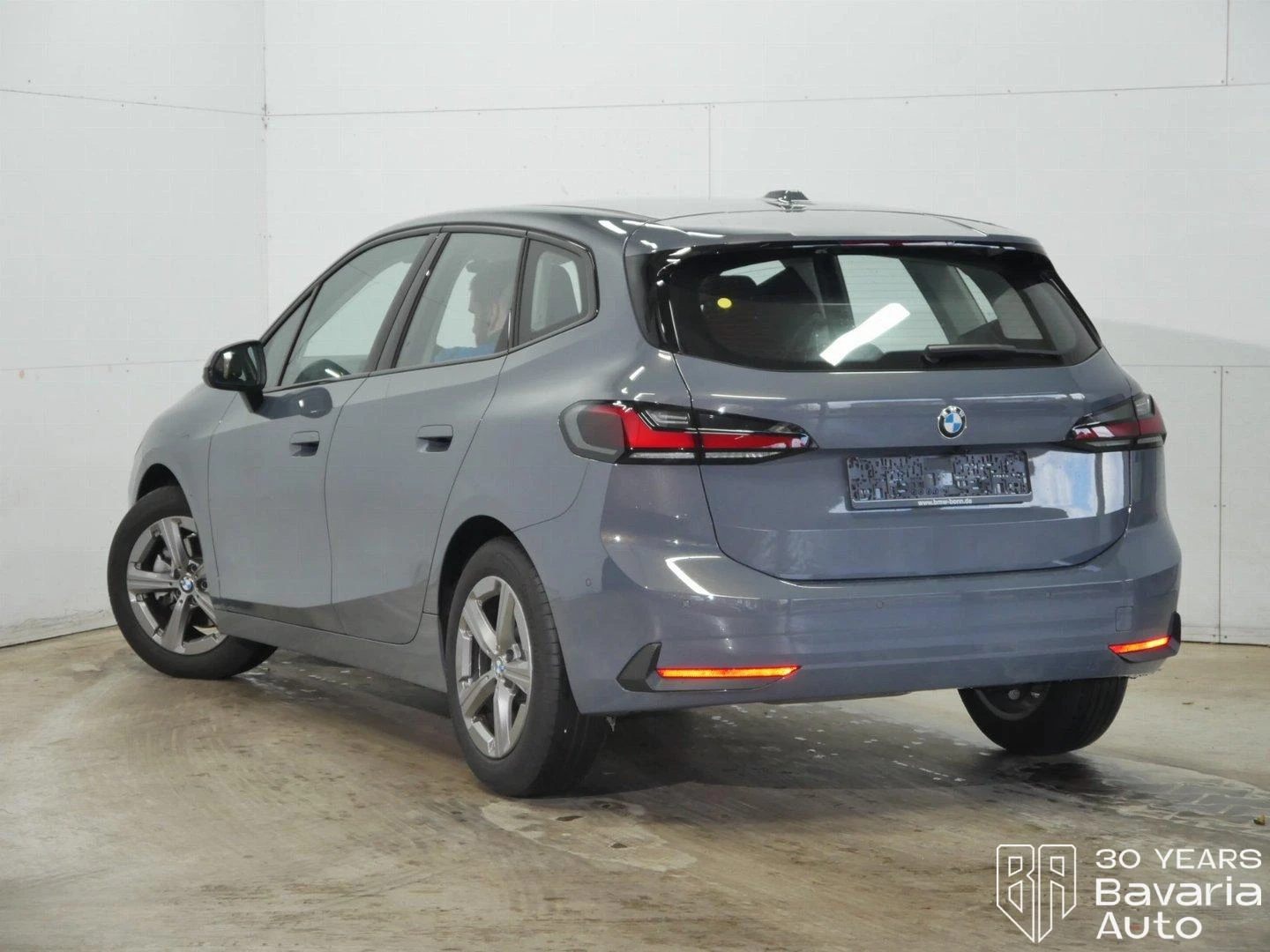 BMW 218 d Active Tourer Steptronic - изображение 2 | Auto.bg BMW 218 d Active Tourer Steptronic - изображение 2