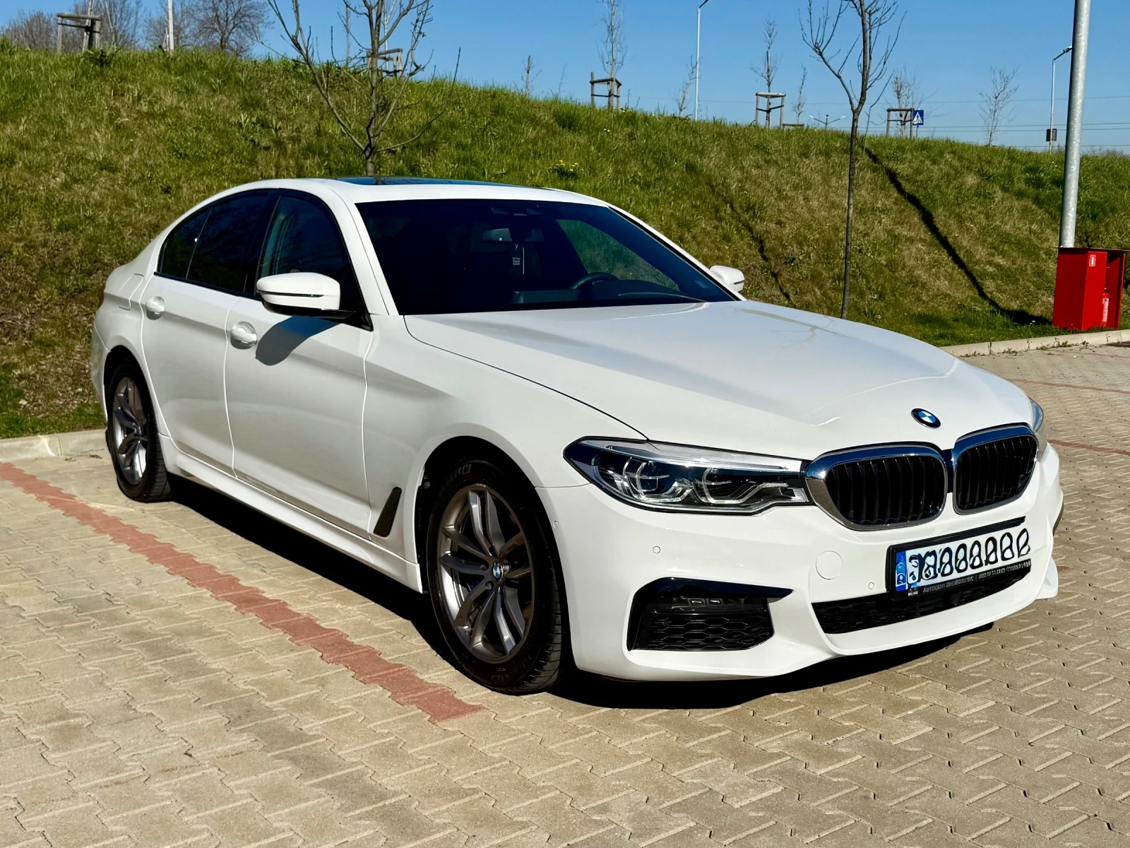 BMW 540 540i G30 B58 M-Sport от Германия ! | Auto.bg — изображение 1 BMW 540 540i G30 B58 M-Sport от Германия ! | Auto.bg — изображение 1