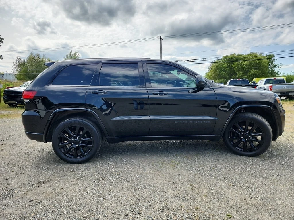 Jeep Grand cherokee * 4WD 4DR ALTITUDE * LTD AVAIL* * CARFAX * БЕЗ ПЪР - изображение 5 | Auto.bg Jeep Grand cherokee * 4WD 4DR ALTITUDE * LTD AVAIL* * CARFAX * БЕЗ ПЪР - изображение 5