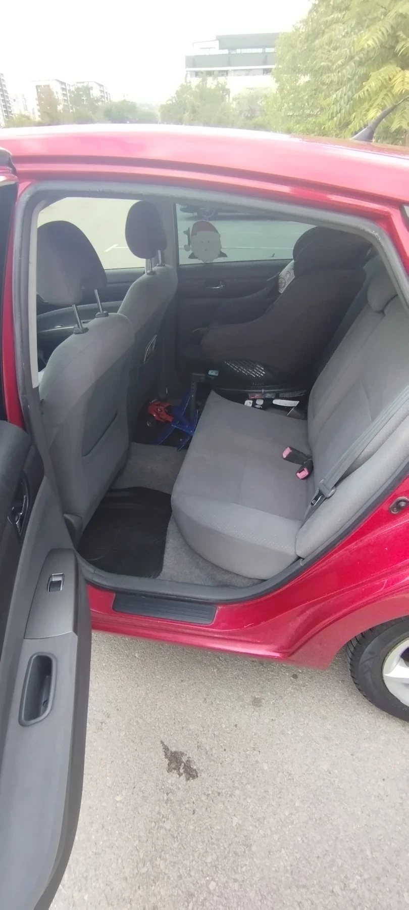 Toyota Prius 1.5 Hybrid + газ , реални км - изображение 7 | Auto.bg Toyota Prius 1.5 Hybrid + газ , реални км - изображение 7