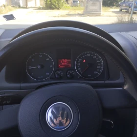 VW Touran 2.0 | Auto.bg — изображение 4 VW Touran 2.0 | Auto.bg — изображение 4