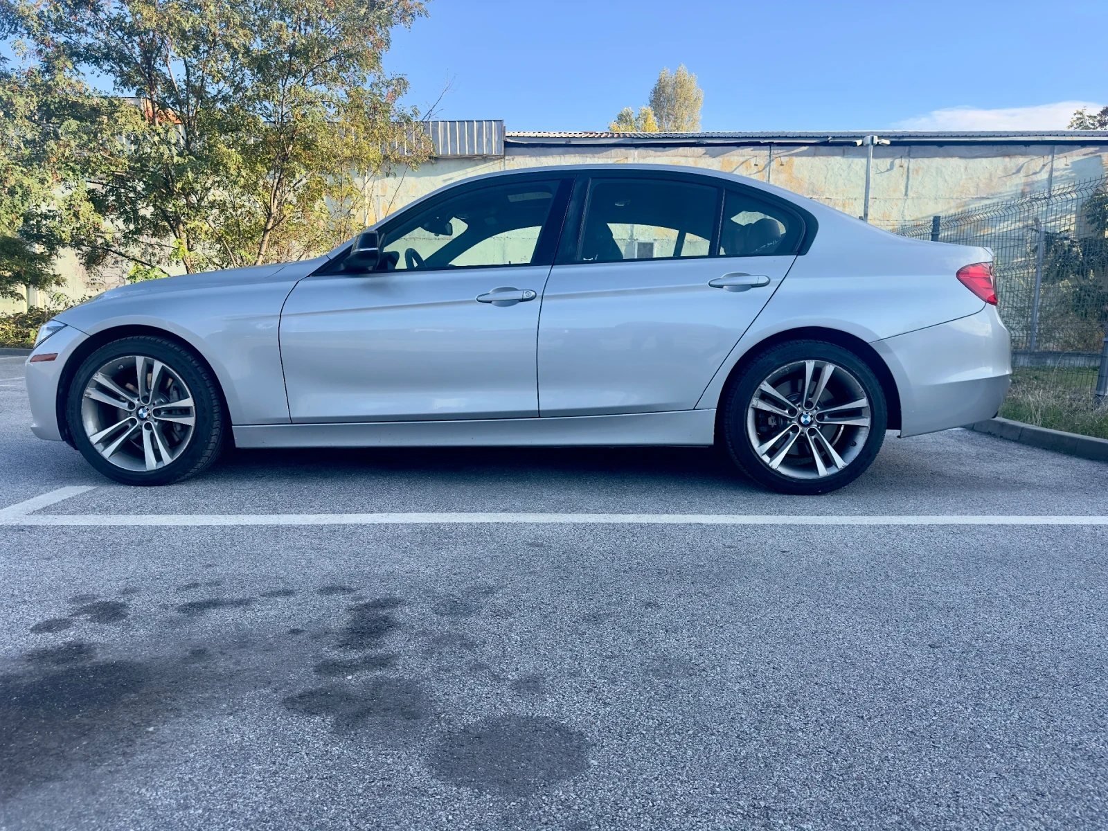 BMW 335 * Xdrive* Sport* KEYLESS* РЕАЛНИ 87000KM* ОБСЛУЖЕН - изображение 4 | Auto.bg BMW 335 * Xdrive* Sport* KEYLESS* РЕАЛНИ 87000KM* ОБСЛУЖЕН - изображение 4