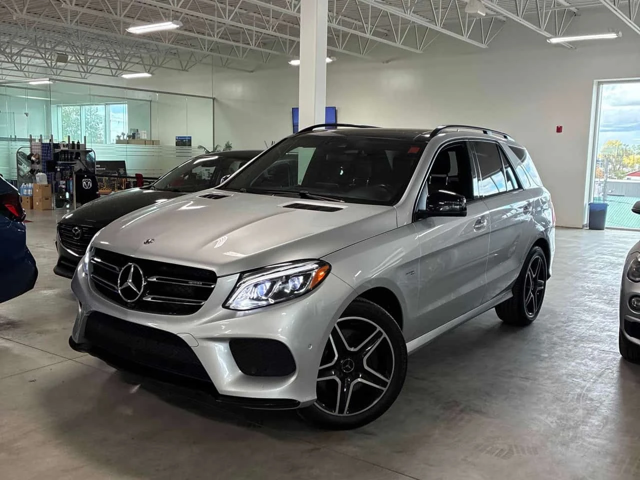 Mercedes-Benz GLE 43 AMG * АВТОКРЕДИТ * ГЛАВНО ПРЕДСТАВИТЕЛСТВО | Auto.bg — изображение 1 Mercedes-Benz GLE 43 AMG * АВТОКРЕДИТ * ГЛАВНО ПРЕДСТАВИТЕЛСТВО | Auto.bg — изображение 1