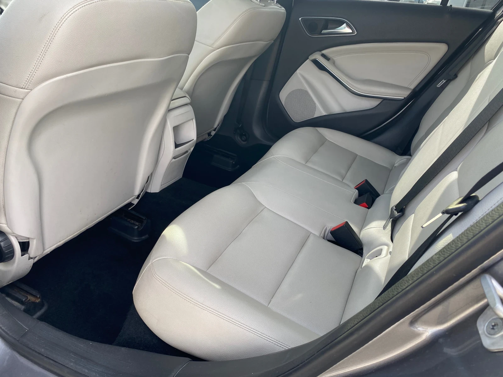 Mercedes-Benz A 180 1.8D 2013G AUTOMATIC EVRO5B FULL  - изображение 9 | Auto.bg Mercedes-Benz A 180 1.8D 2013G AUTOMATIC EVRO5B FULL  - изображение 9