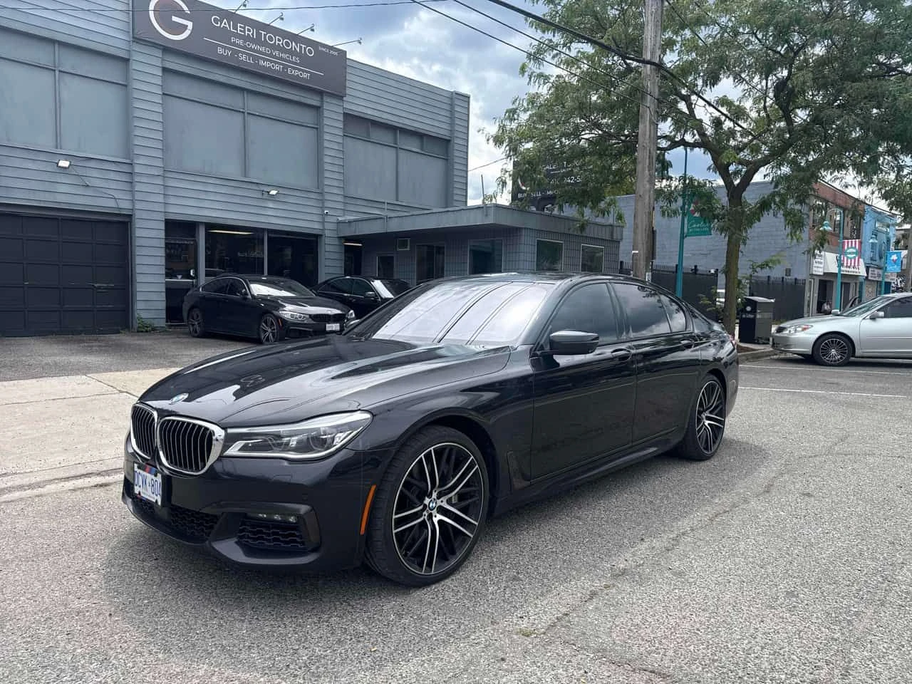BMW 750 * 750i xDrive * АВТОКРЕДИТ БЕЗ ПЪРВОНАЧАЛНА ВНОСКА | Auto.bg — изображение 1 BMW 750 * 750i xDrive * АВТОКРЕДИТ БЕЗ ПЪРВОНАЧАЛНА ВНОСКА | Auto.bg — изображение 1