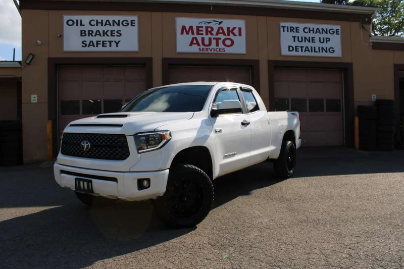 Toyota Tundra SR5 / АВТОМАТИК / КОЖА / КАМЕРА / ЦЕНА ДО БГ - 36800 € / 71974.54 лв. - 21750318 1 | Car24.bg Toyota Tundra SR5 / АВТОМАТИК / КОЖА / КАМЕРА / ЦЕНА ДО БГ - 36800 € / 71974.54 лв. - 21750318 1
