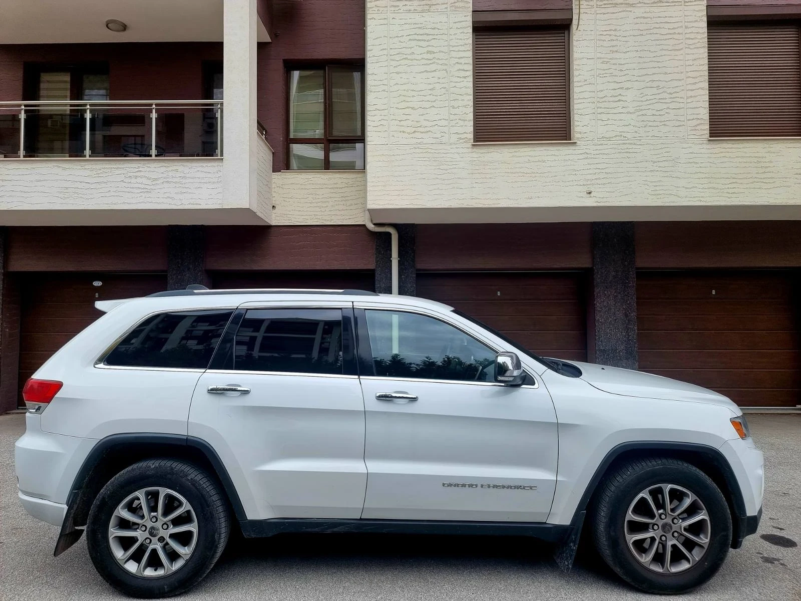 Jeep Grand cherokee 3.6 - изображение 4 | Auto.bg Jeep Grand cherokee 3.6 - изображение 4