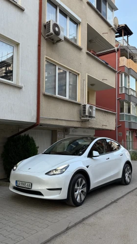 Tesla Model Y Long Range Dual Motor - Car24.bg Tesla Model Y Long Range Dual Motor