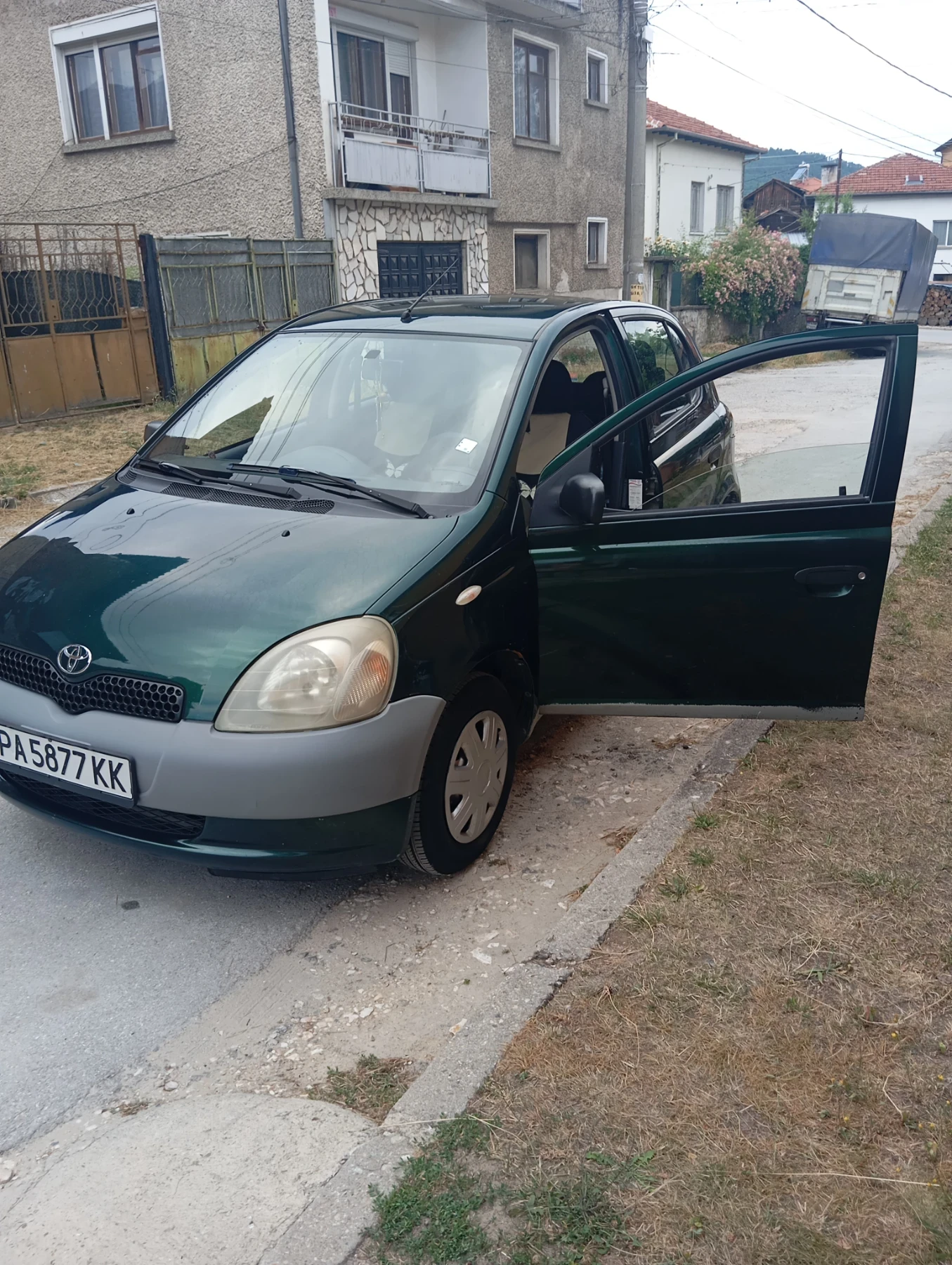 Toyota Yaris undefined | Auto.bg — изображение 1 Toyota Yaris undefined | Auto.bg — изображение 1
