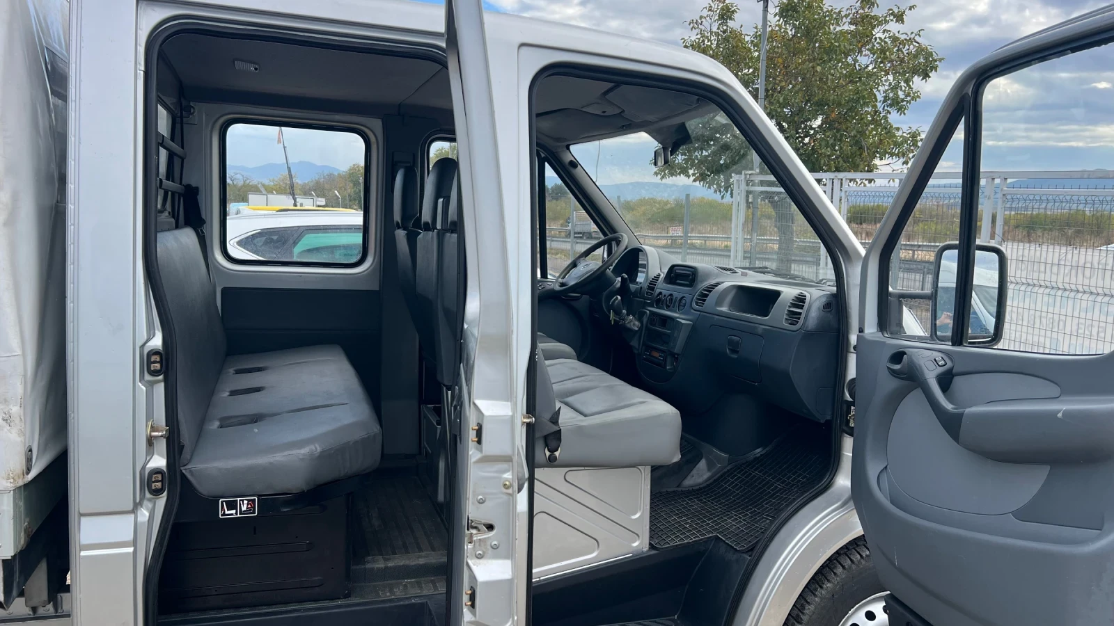 Mercedes-Benz Sprinter 313 /2006 МАКСИ Клима 7 места  - изображение 5 | Auto.bg Mercedes-Benz Sprinter 313 /2006 МАКСИ Клима 7 места  - изображение 5