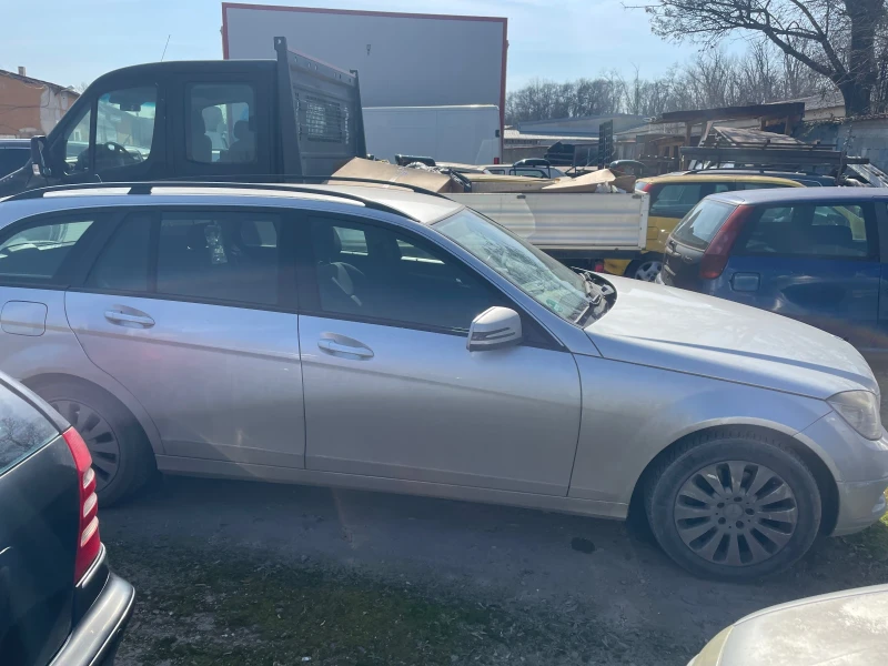 Mercedes-Benz C 200 - 2500 € / 4889.57 лв. - 31237223 1 | Car24.bg Mercedes-Benz C 200 - 2500 € / 4889.57 лв. - 31237223 1