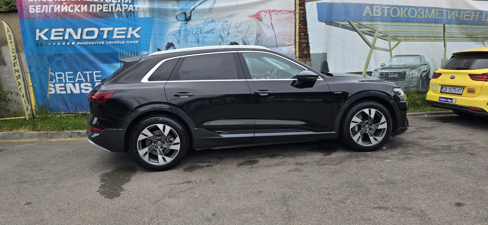 Audi E-Tron  55 Technic , matrix,  Quattro, СПЕШНО!!!!!!! - изображение 3 | Auto.bg Audi E-Tron  55 Technic , matrix,  Quattro, СПЕШНО!!!!!!! - изображение 3