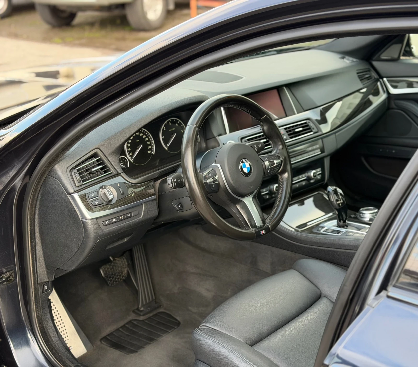 BMW 530 X-Drive M- Paket Face Panorama Keyless go Head up - изображение 7 | Auto.bg BMW 530 X-Drive M- Paket Face Panorama Keyless go Head up - изображение 7