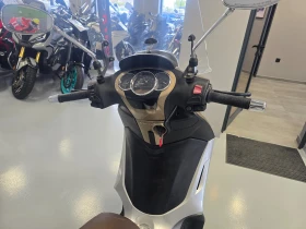 Piaggio Beverly 300ie, 2011г. | Auto.bg — изображение 11 Piaggio Beverly 300ie, 2011г. | Auto.bg — изображение 11