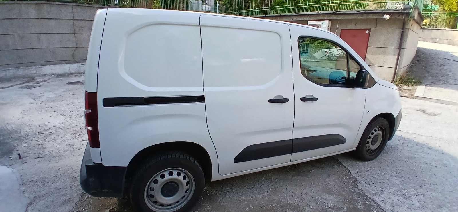 Peugeot Partner 1.5 hdi с ддс - изображение 4 | Auto.bg Peugeot Partner 1.5 hdi с ддс - изображение 4