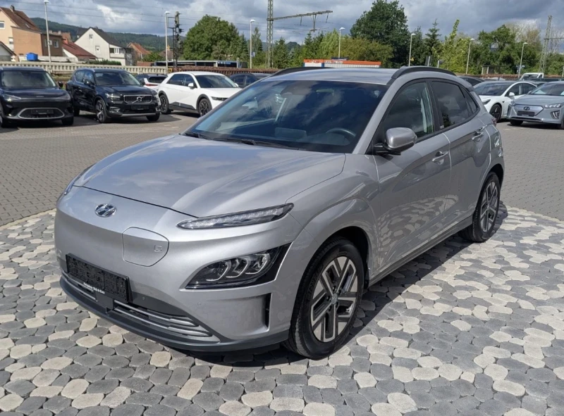 Hyundai Kona Гаранция , Термопомпа , Krell Soh 96% - 17999 € - 61874801 1 | Car24.bg Hyundai Kona Гаранция , Термопомпа , Krell Soh 96% - 17999 € - 61874801 1