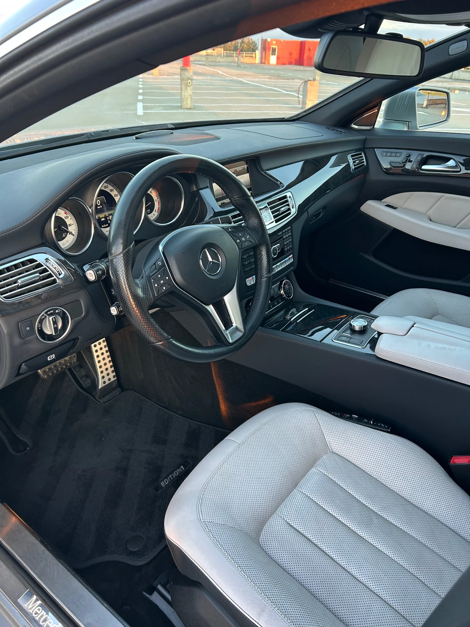 Mercedes-Benz CLS 350 CDI // AMG // DESIGNO // МАТ - изображение 8 | Auto.bg Mercedes-Benz CLS 350 CDI // AMG // DESIGNO // МАТ - изображение 8