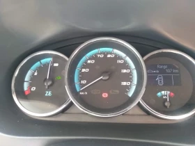 Renault Fluence ZE | Auto.bg — изображение 15 Renault Fluence ZE | Auto.bg — изображение 15