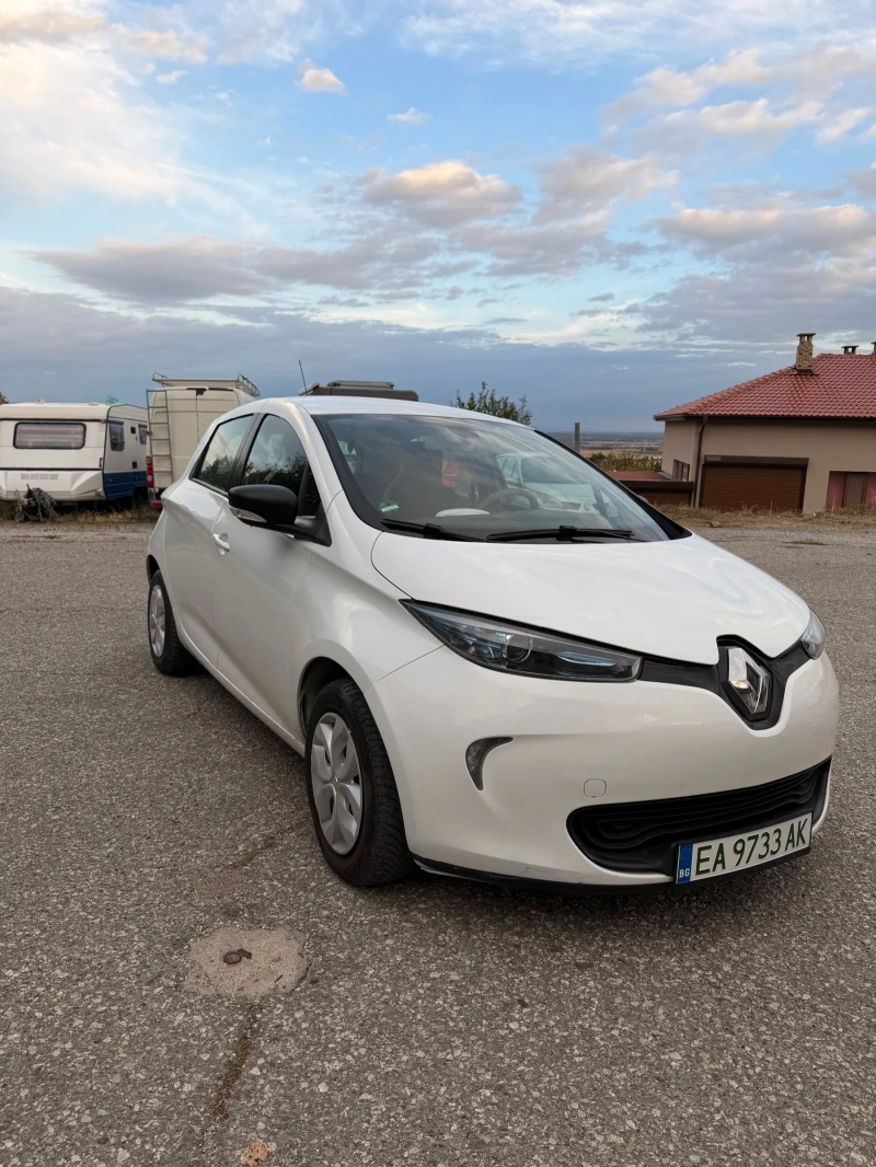Renault Zoe LIFE 41 kwh СОБСТВЕНА БАТЕРИЯ - 9300 € - 68885249 1 | Car24.bg Renault Zoe LIFE 41 kwh СОБСТВЕНА БАТЕРИЯ - 9300 € - 68885249 1