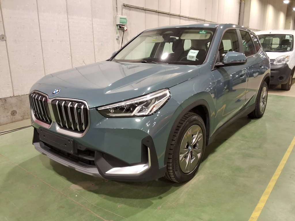 BMW iX1 XDRIVE30 LED Navi | Auto.bg — изображение 1 BMW iX1 XDRIVE30 LED Navi | Auto.bg — изображение 1