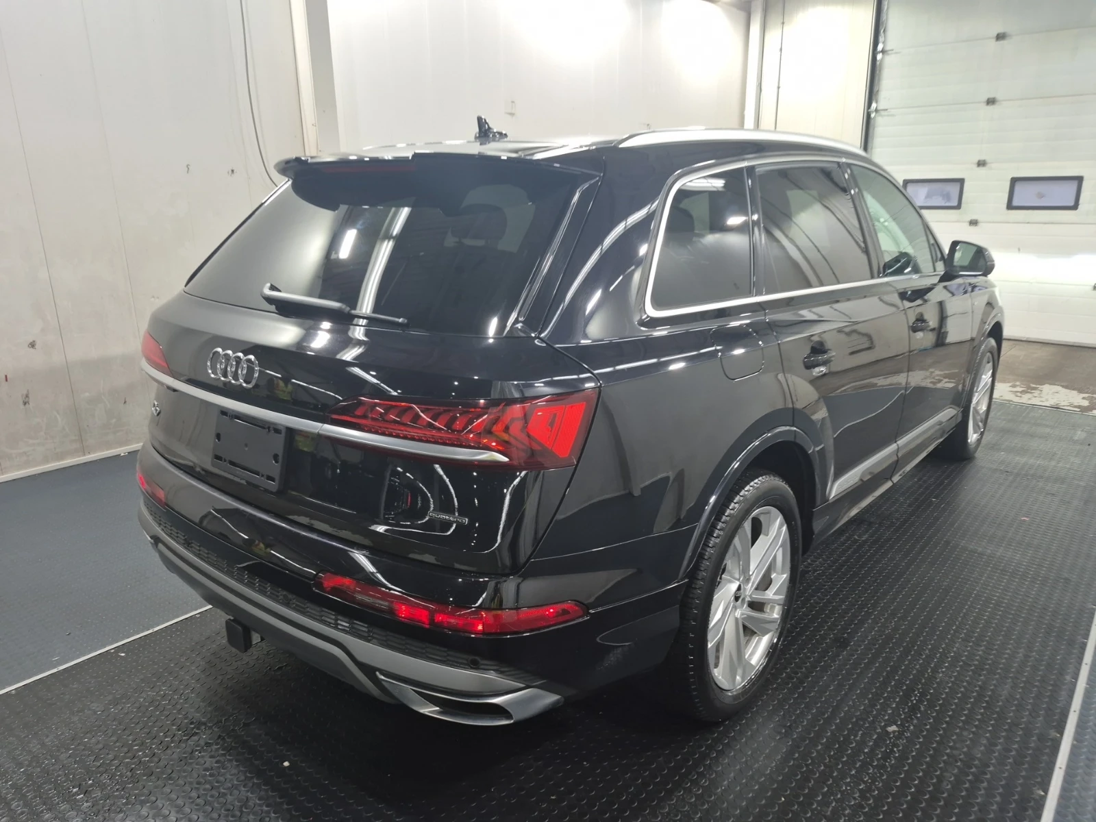 Audi Q7 * CARFAX * БЕЗ ПЪРВОНАЧАЛНА ВНОСКА - изображение 6 | Auto.bg Audi Q7 * CARFAX * БЕЗ ПЪРВОНАЧАЛНА ВНОСКА - изображение 6