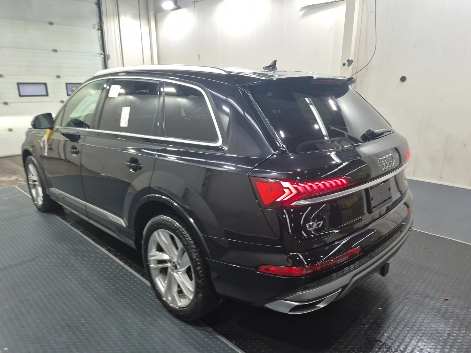 Audi Q7 * CARFAX * БЕЗ ПЪРВОНАЧАЛНА ВНОСКА - изображение 5 | Auto.bg Audi Q7 * CARFAX * БЕЗ ПЪРВОНАЧАЛНА ВНОСКА - изображение 5