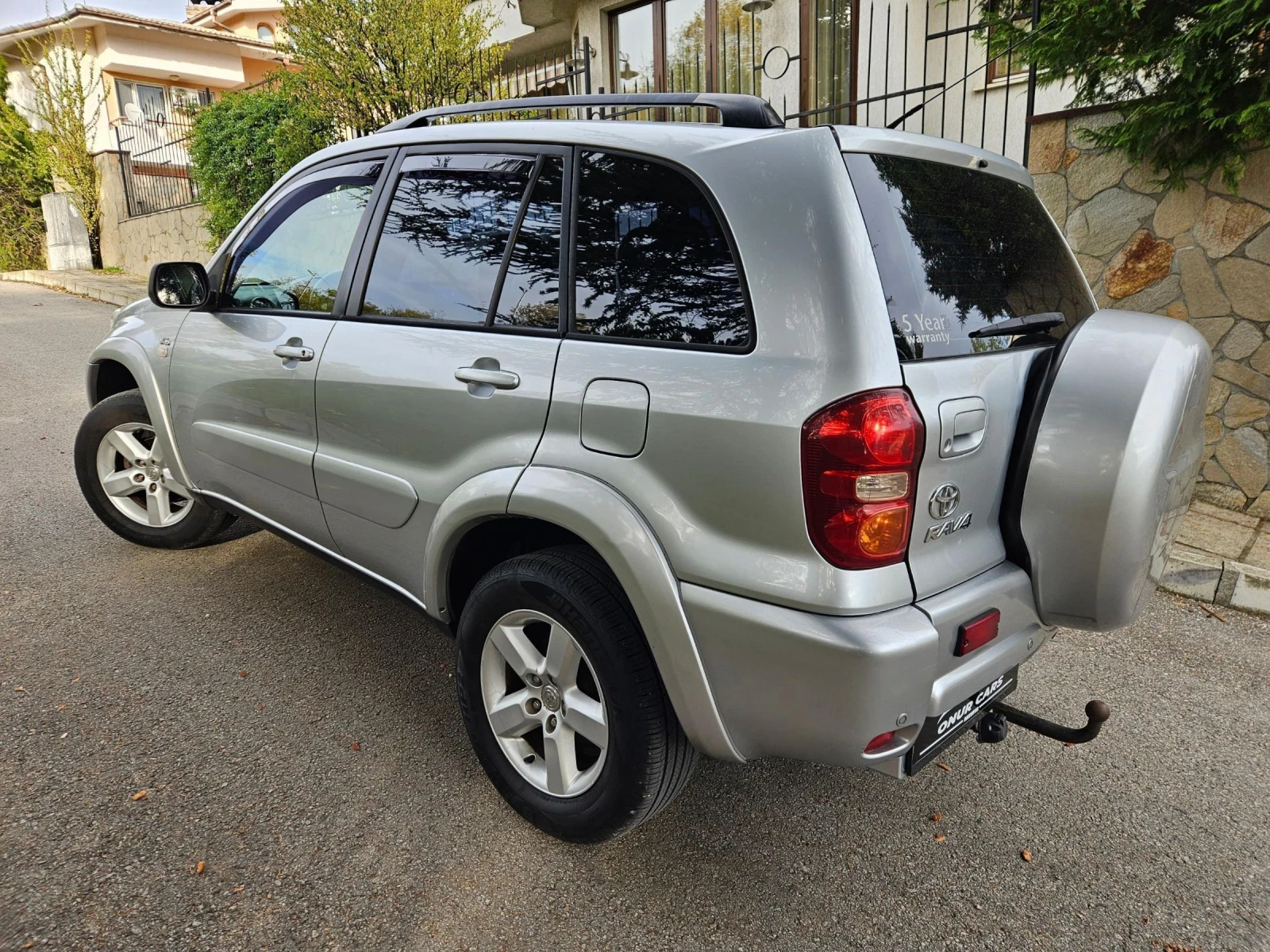 Toyota Rav4 2.0 D-4D 4x4 16V (116к.с) /FACELIFT/ТОП СЪСТОЯНИЕ - изображение 6 | Auto.bg Toyota Rav4 2.0 D-4D 4x4 16V (116к.с) /FACELIFT/ТОП СЪСТОЯНИЕ - изображение 6