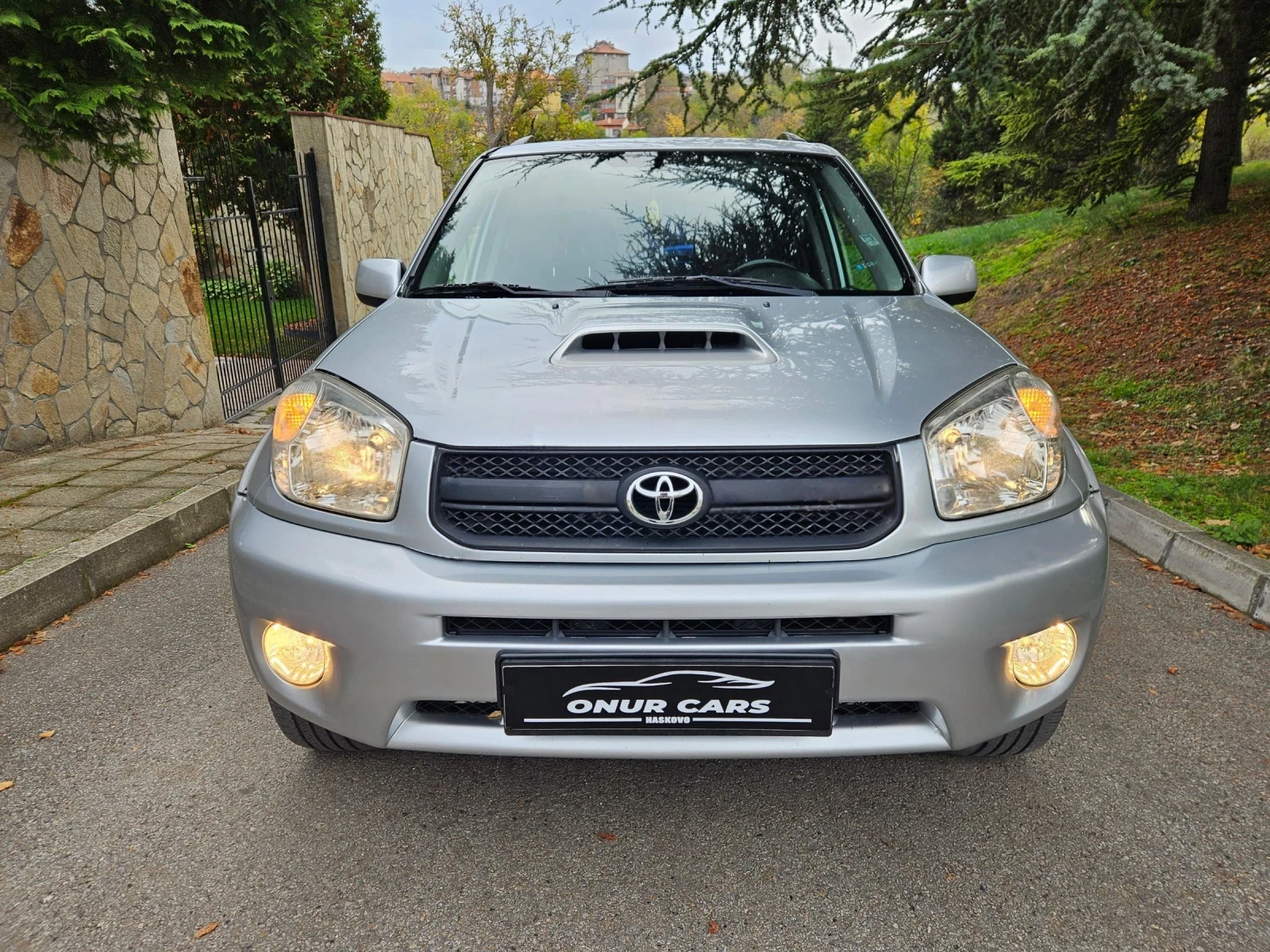 Toyota Rav4 2.0 D-4D 4x4 16V (116к.с) /FACELIFT/ТОП СЪСТОЯНИЕ - изображение 2 | Auto.bg Toyota Rav4 2.0 D-4D 4x4 16V (116к.с) /FACELIFT/ТОП СЪСТОЯНИЕ - изображение 2