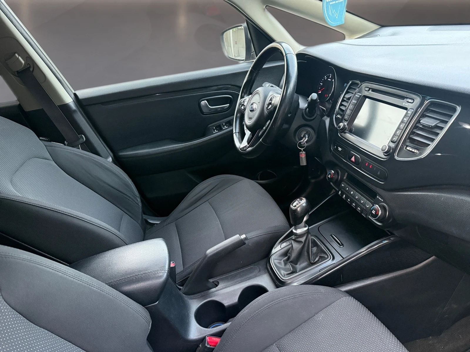 Kia Carens 1.7 CRDI Active - изображение 10 | Auto.bg Kia Carens 1.7 CRDI Active - изображение 10
