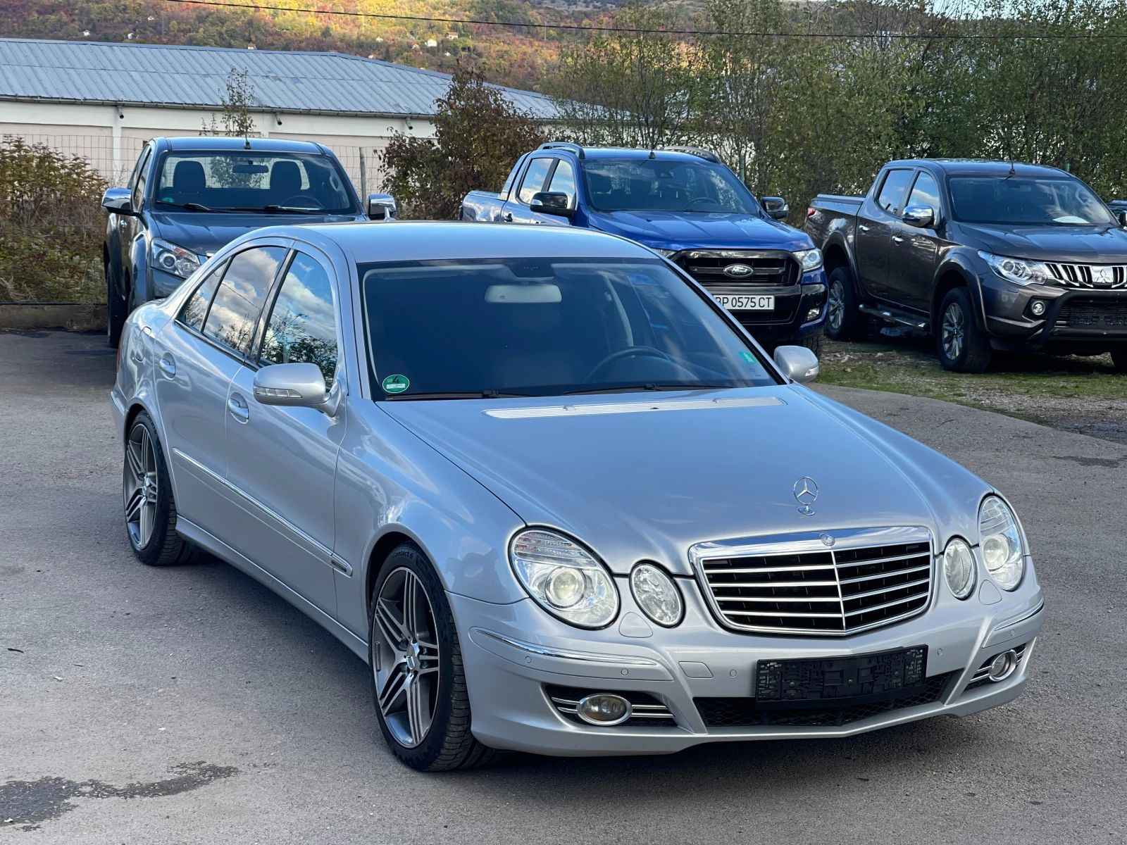 Mercedes-Benz E 320 CDi Avantgarde Facelift - изображение 6 | Auto.bg Mercedes-Benz E 320 CDi Avantgarde Facelift - изображение 6