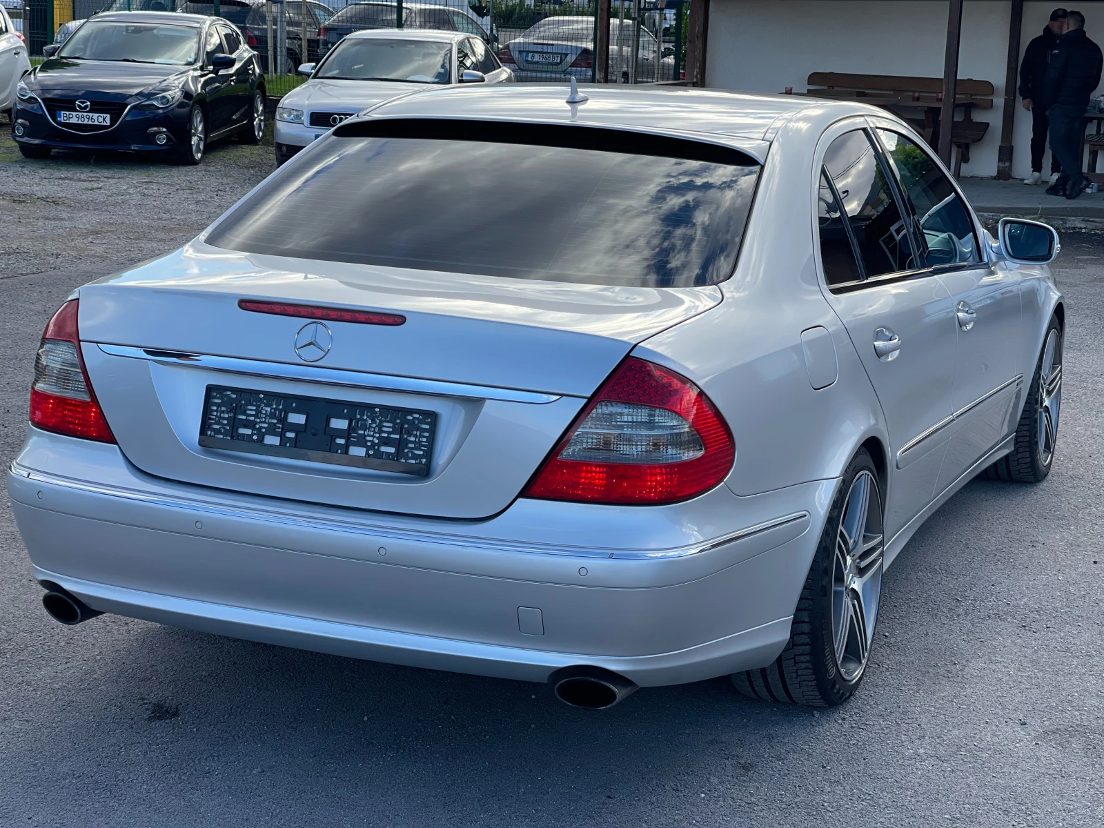 Mercedes-Benz E 320 CDi Avantgarde Facelift - изображение 5 | Auto.bg Mercedes-Benz E 320 CDi Avantgarde Facelift - изображение 5