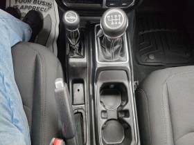 Jeep Wrangler Unlimited * Sahara * АвтоКредит * (ЦЕНА ДО БГ) | Auto.bg — изображение 15 Jeep Wrangler Unlimited * Sahara * АвтоКредит * (ЦЕНА ДО БГ) | Auto.bg — изображение 15