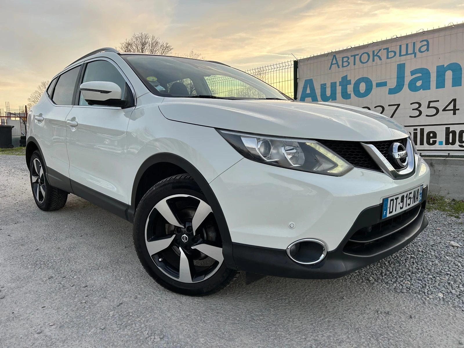 Nissan Qashqai 1.6DCi/КАМЕРА/НАВИГАЦИЯ/KEYLESS/131К.С. | Auto.bg — изображение 1 Nissan Qashqai 1.6DCi/КАМЕРА/НАВИГАЦИЯ/KEYLESS/131К.С. | Auto.bg — изображение 1