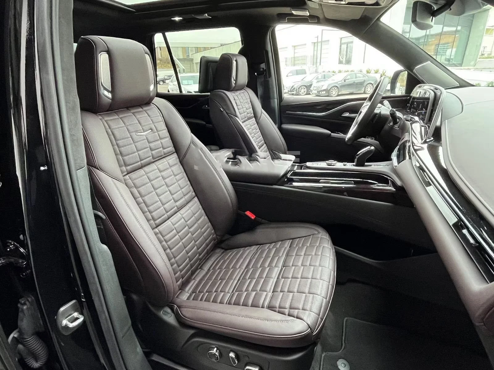 Cadillac Escalade V8 Premium Lux.Platinum - изображение 8 | Auto.bg Cadillac Escalade V8 Premium Lux.Platinum - изображение 8