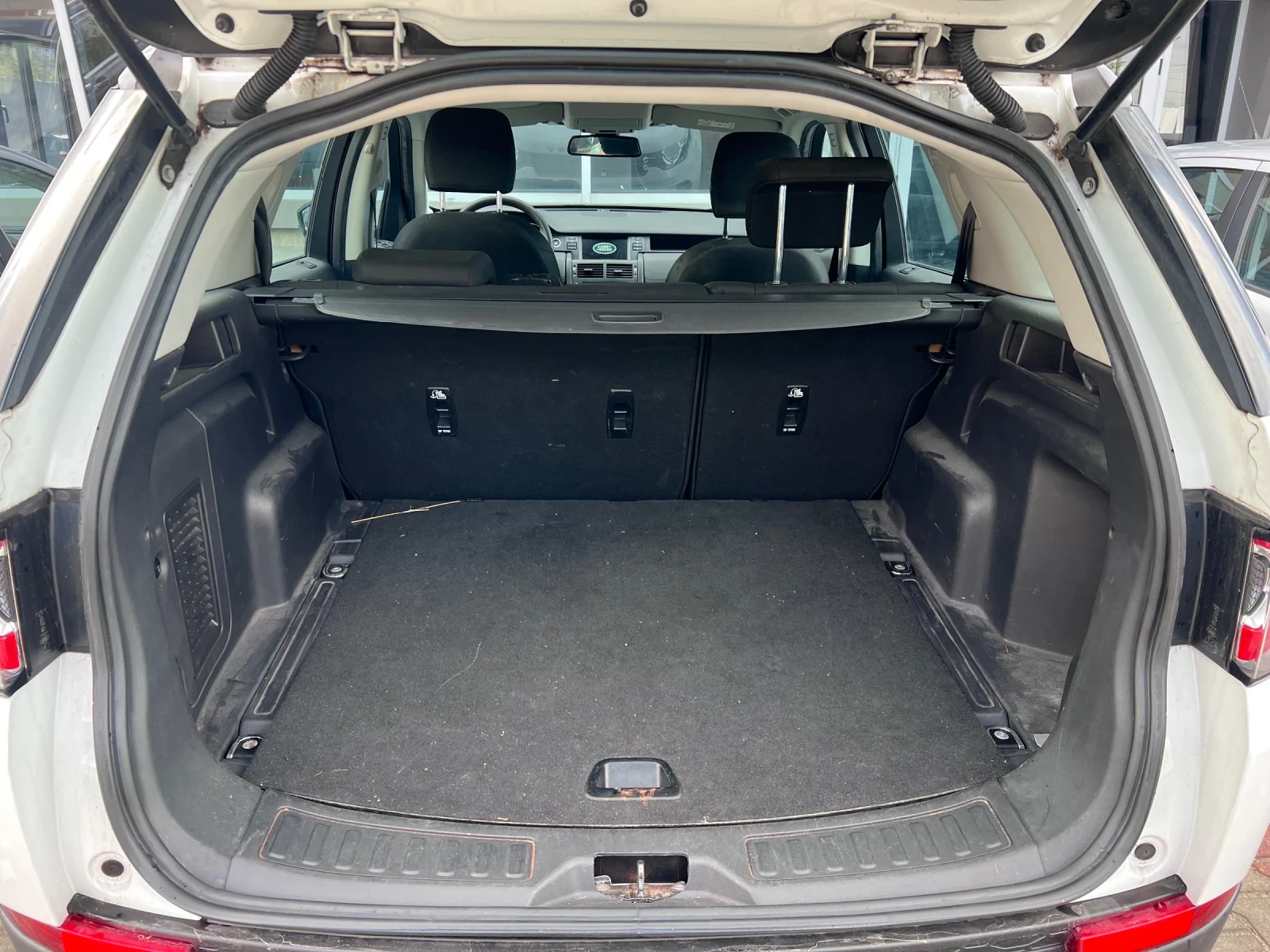 Land Rover Discovery Sport 2.0 td4 4x4 - изображение 8 | Auto.bg Land Rover Discovery Sport 2.0 td4 4x4 - изображение 8