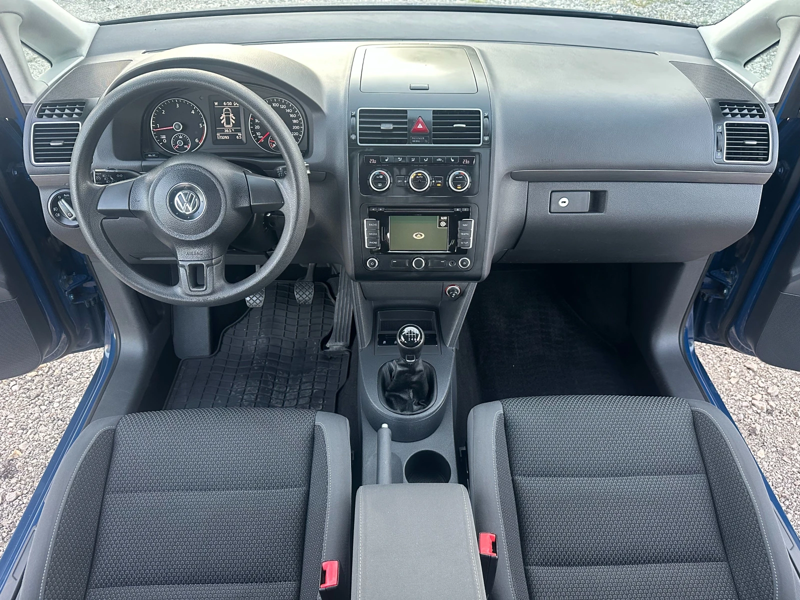 VW Touran 1.6i 105kc NAVI FACE - изображение 10 | Auto.bg VW Touran 1.6i 105kc NAVI FACE - изображение 10