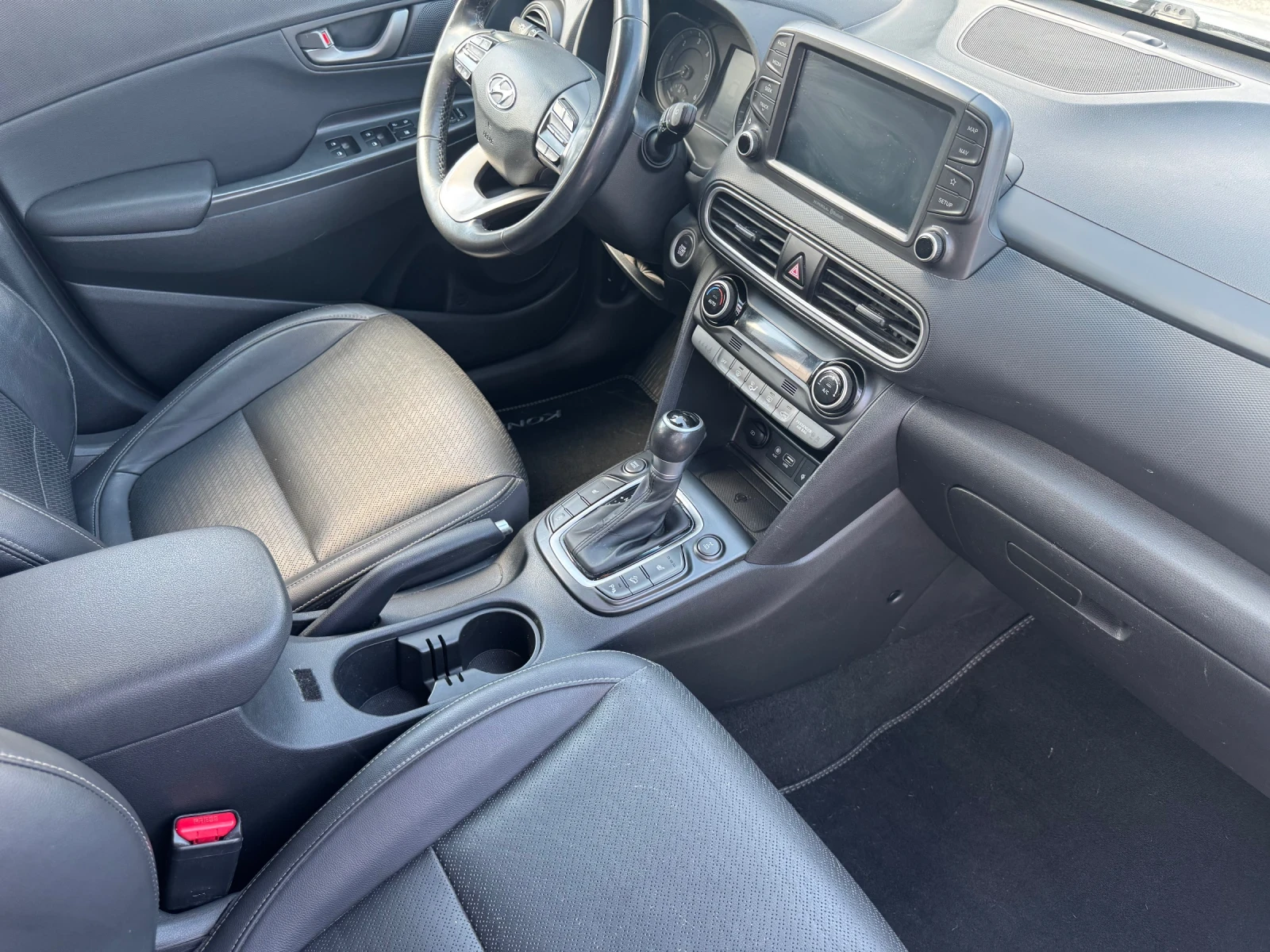 Hyundai Kona 1.6CRDI / 136ps / FULL EXTRI/ 117 хил км / 4х4  - изображение 5 | Auto.bg Hyundai Kona 1.6CRDI / 136ps / FULL EXTRI/ 117 хил км / 4х4  - изображение 5