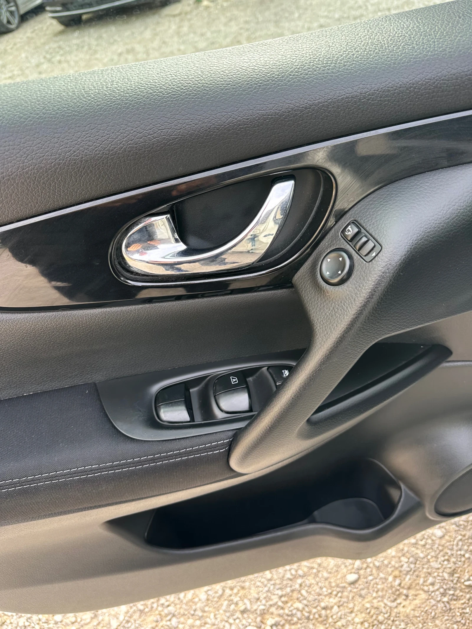 Nissan Qashqai 1.2 I  360 -TEKNA - изображение 7 | Auto.bg Nissan Qashqai 1.2 I  360 -TEKNA - изображение 7