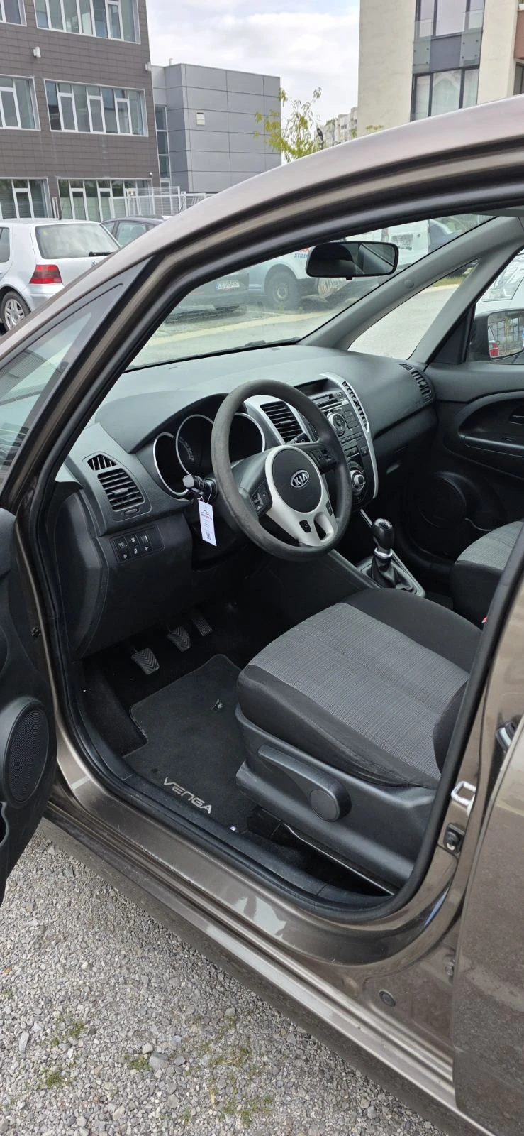 Kia Venga 1.6 ISG - изображение 6 | Auto.bg Kia Venga 1.6 ISG - изображение 6