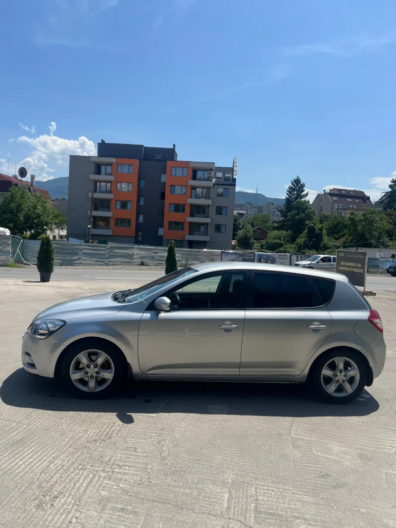 Kia Ceed - 3200 € / 6258.66 лв. - 34671822 1 | Car24.bg Kia Ceed - 3200 € / 6258.66 лв. - 34671822 1