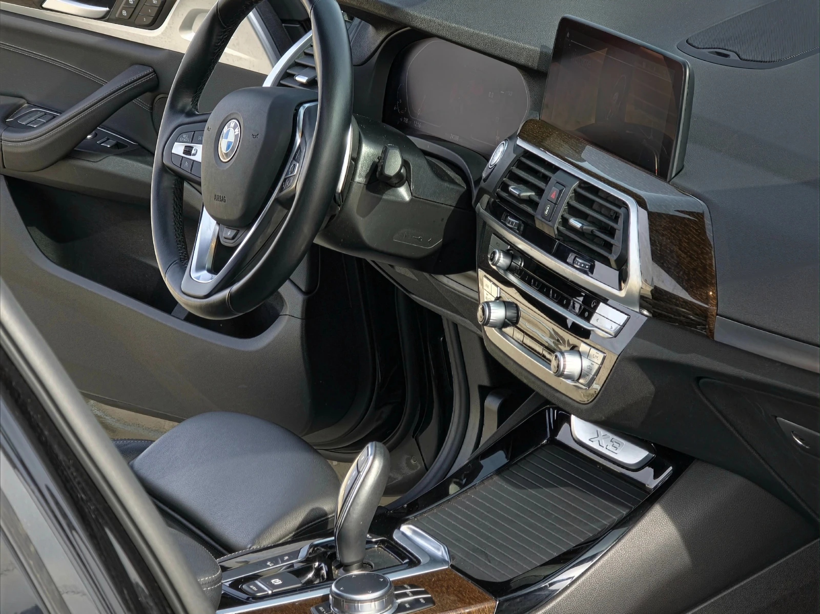 BMW X3 xDrive30i X-Line - изображение 4 | Auto.bg BMW X3 xDrive30i X-Line - изображение 4