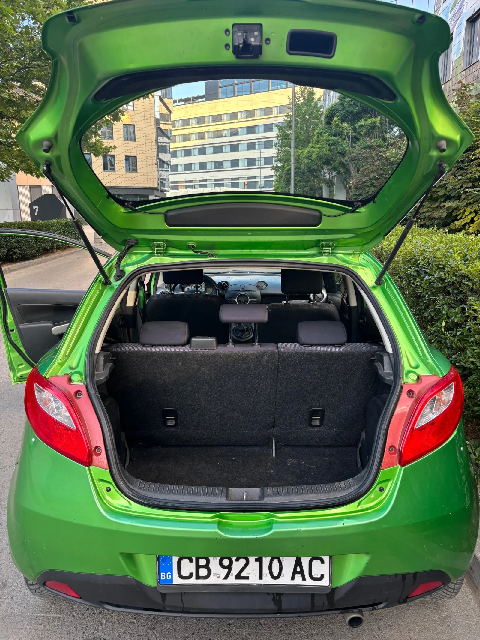 Mazda 2 M1 - изображение 4 | Auto.bg Mazda 2 M1 - изображение 4