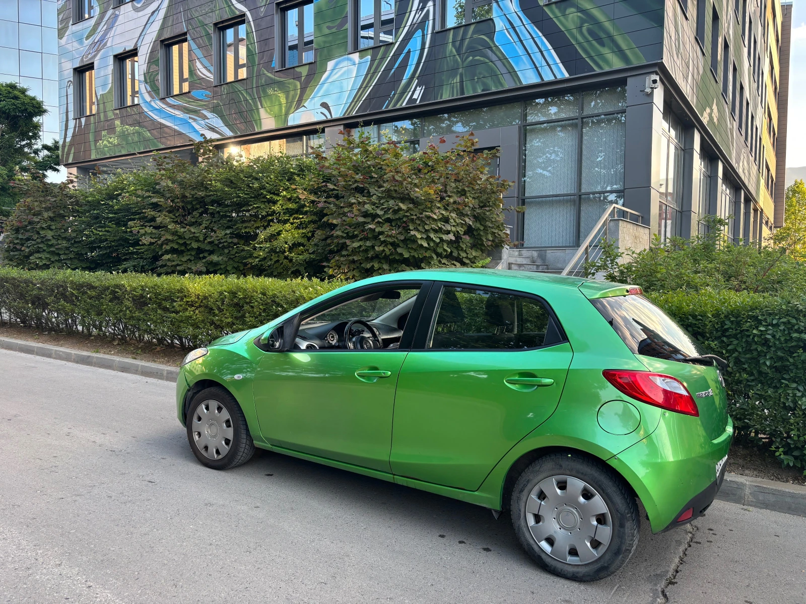 Mazda 2 M1 - изображение 2 | Auto.bg Mazda 2 M1 - изображение 2